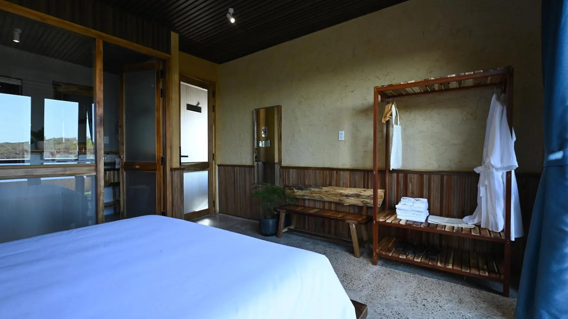 ***  Chuon Chuon Retreat Hotel Phan Thiết Vietnam