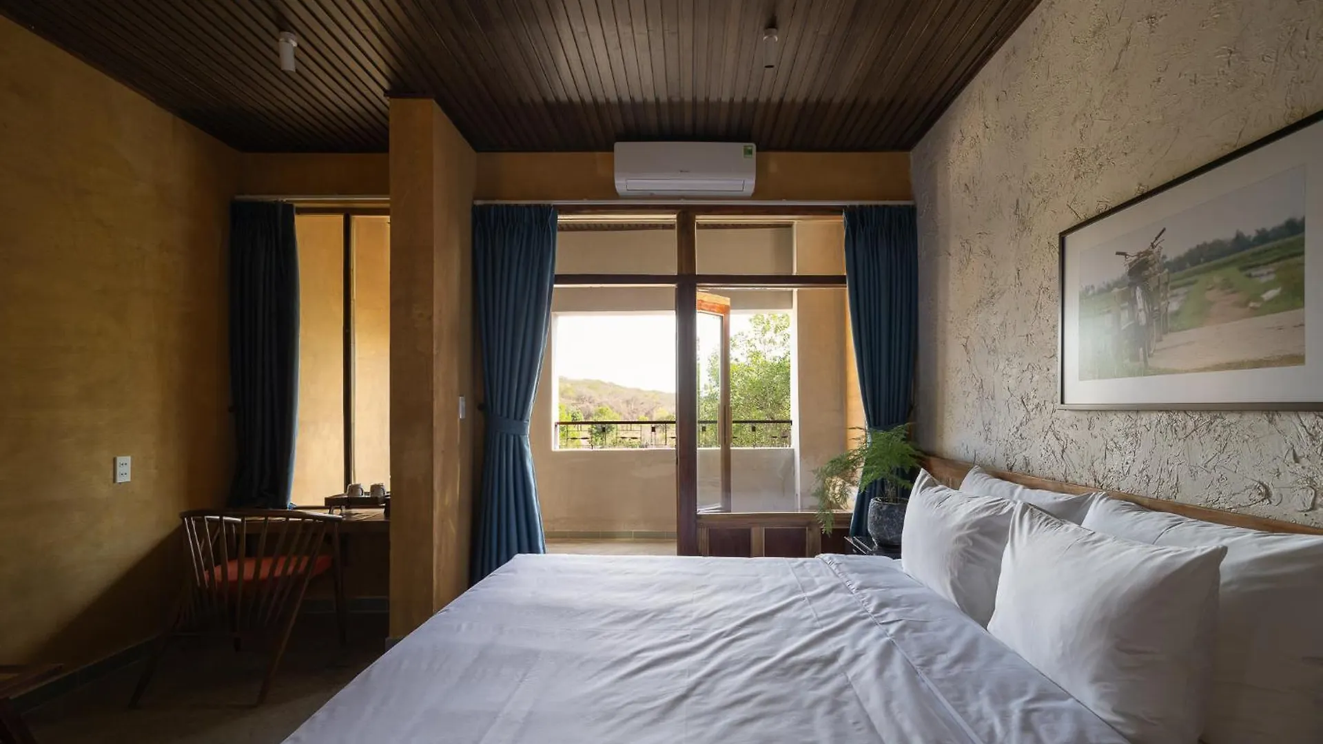 ***  Chuon Chuon Retreat Hotel Phan Thiết Vietnam